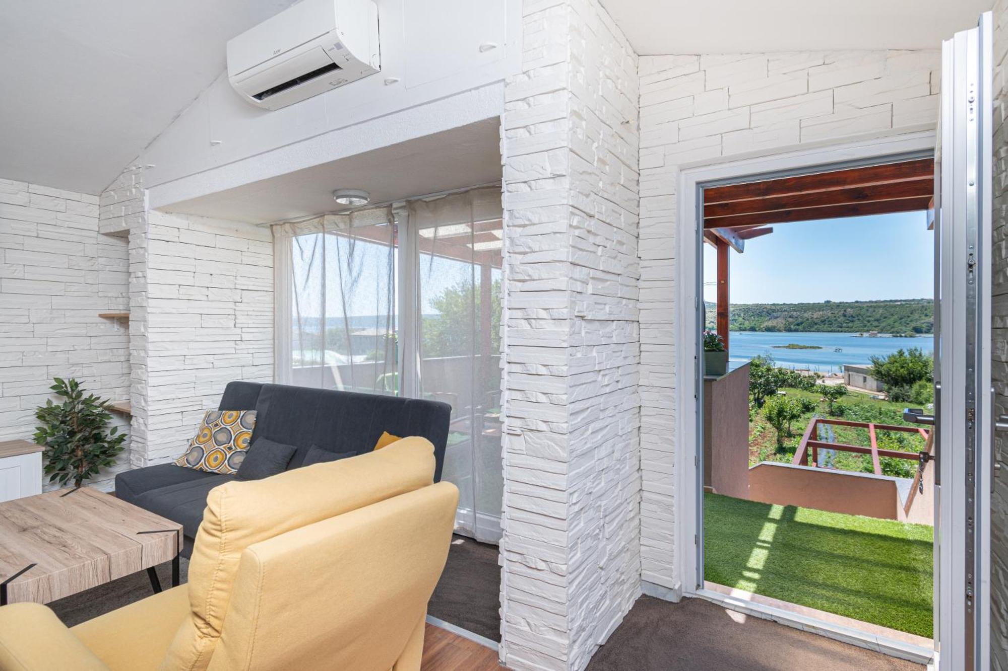Apartment Dalmatino Posedarje Dış mekan fotoğraf